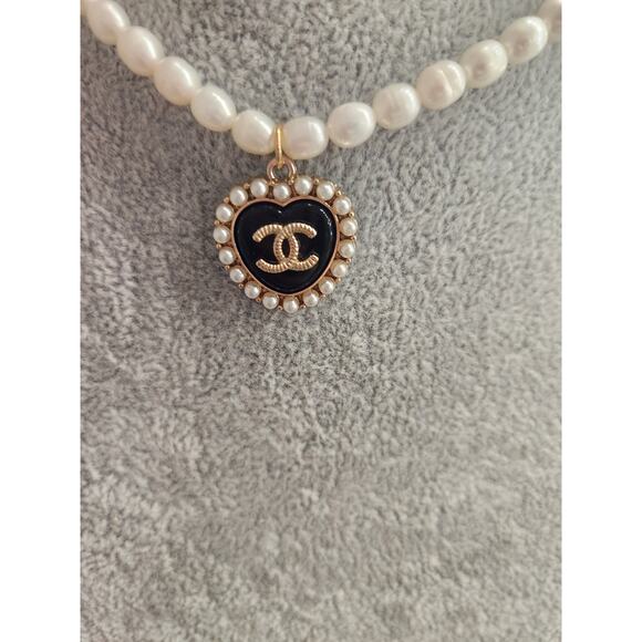 Repurposed designer button with real freshwater pearls - Picture 3 of 5